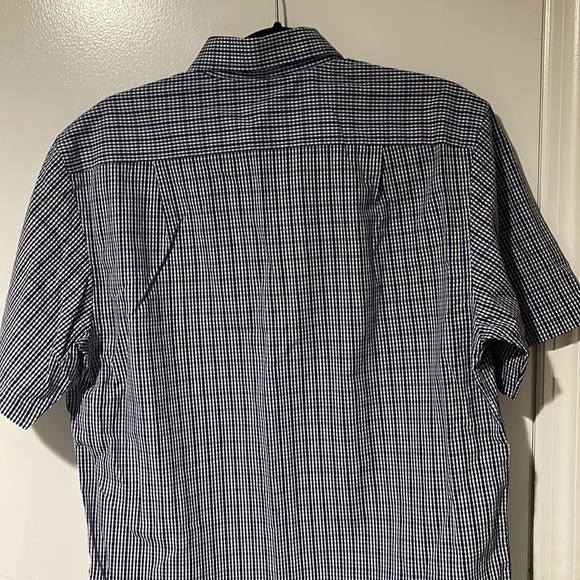 Izod Mens Button Down Shirt Short Sleeve Like New - Picture 5 of 7
